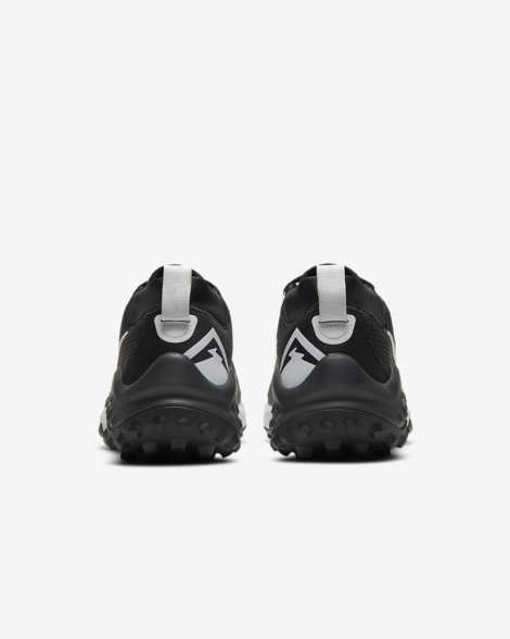 کتانی نایک wildhourse 7