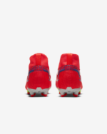 کفش فوتبال نوجوانان نایک